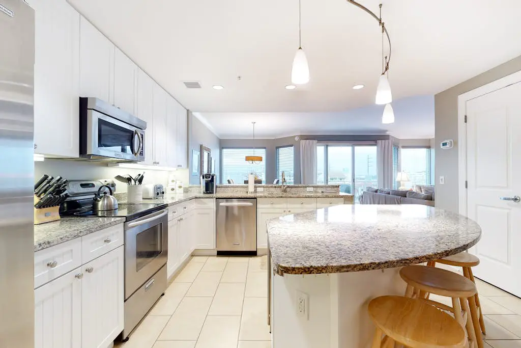 Gateway Grand 301