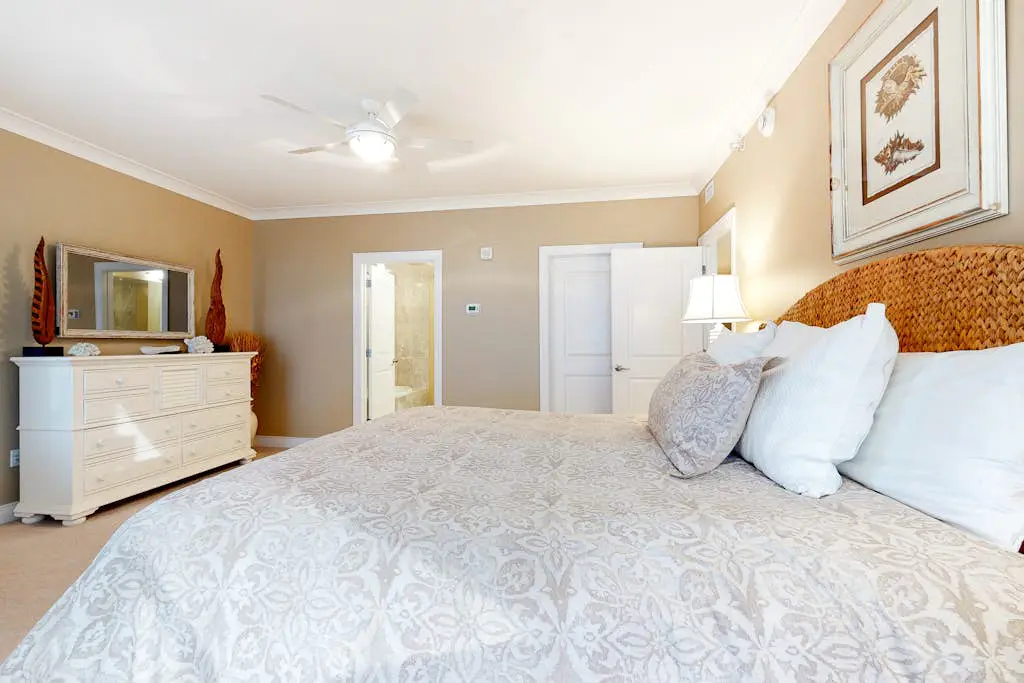 Gateway Grand 301