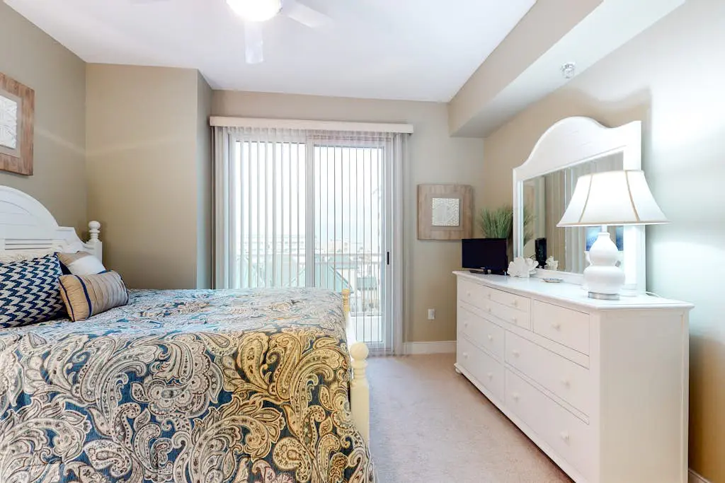 Gateway Grand 301
