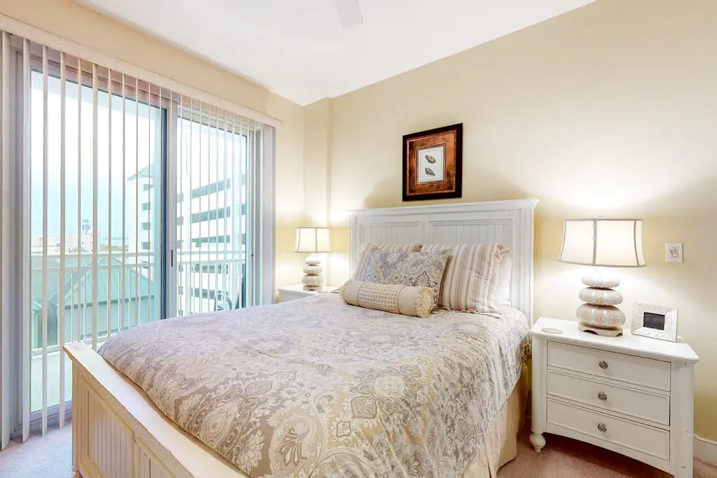 Gateway Grand 301