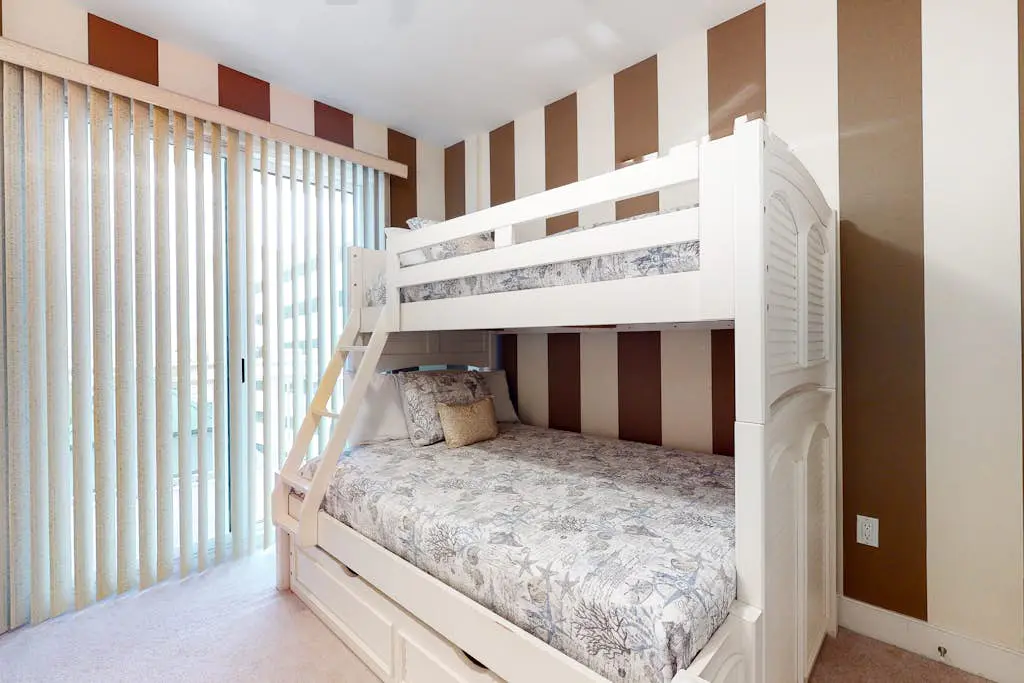 Gateway Grand 301
