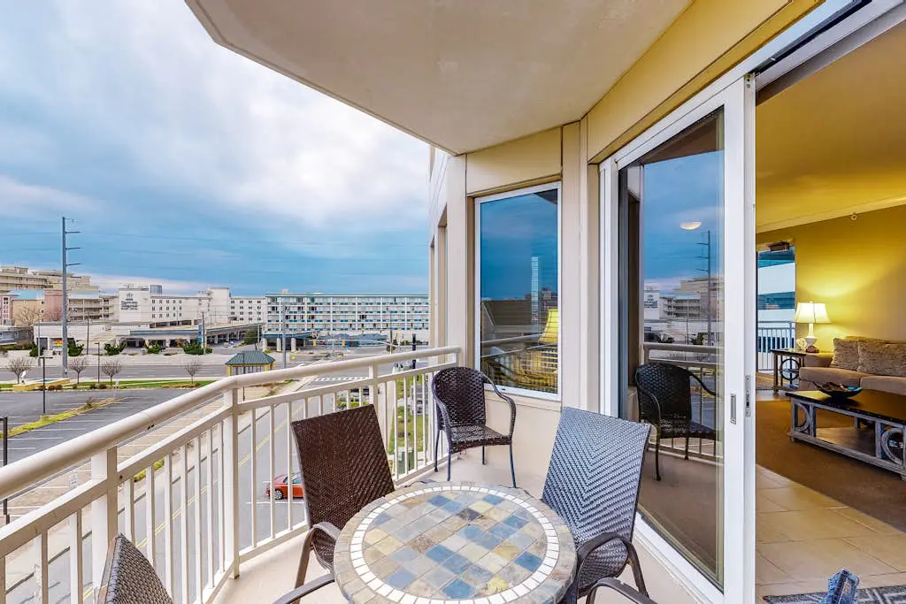 Gateway Grand 301