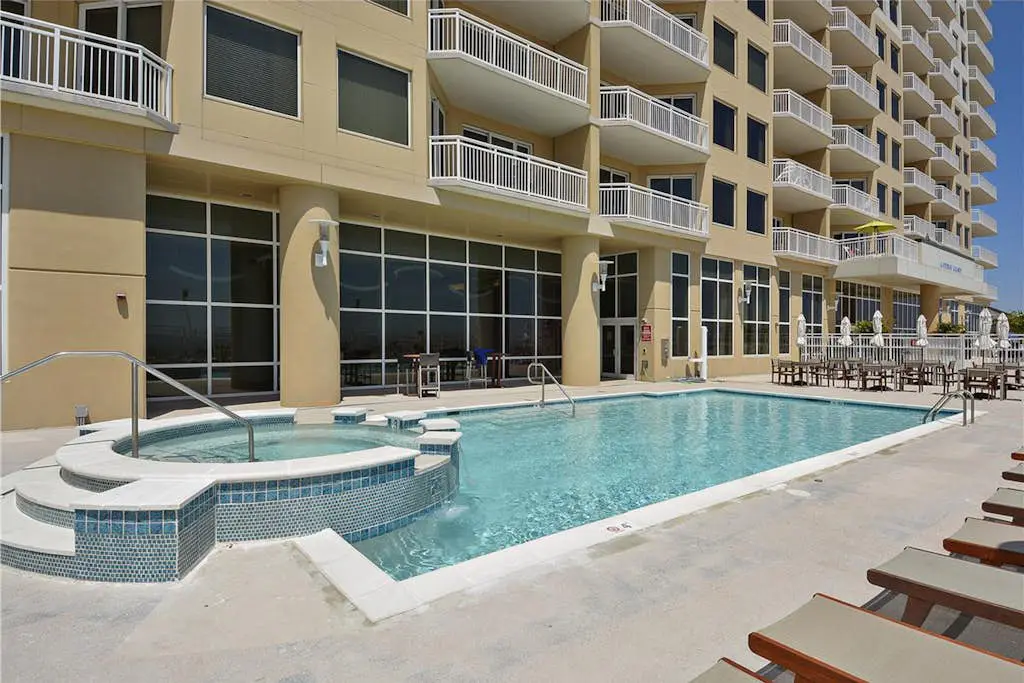 Gateway Grand 301
