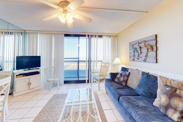 Beautiful condo in oceanfront complex featuring pools