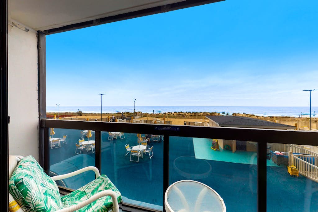Golden Sands 113