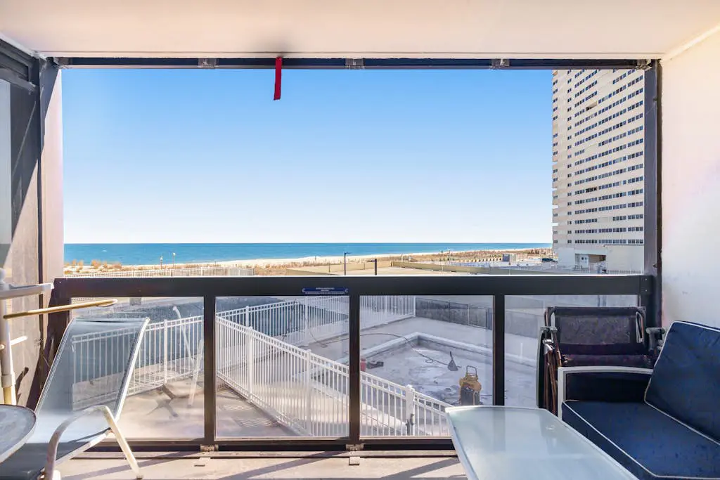 Golden Sands 116