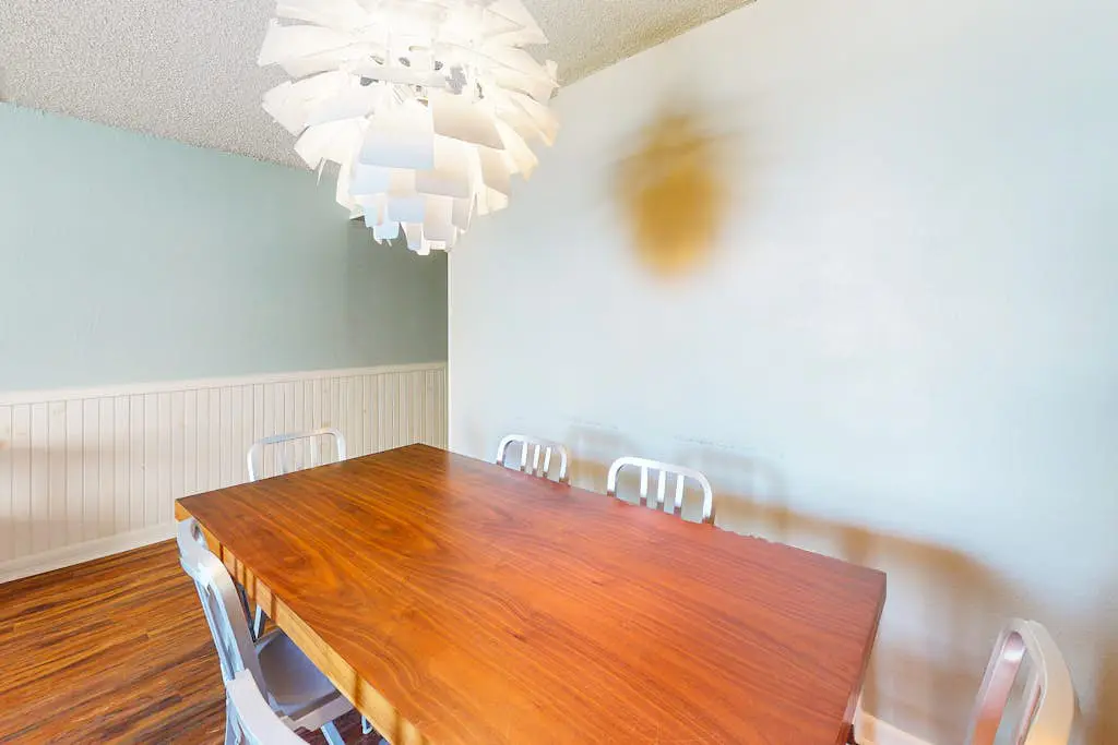 Golden Sands 302