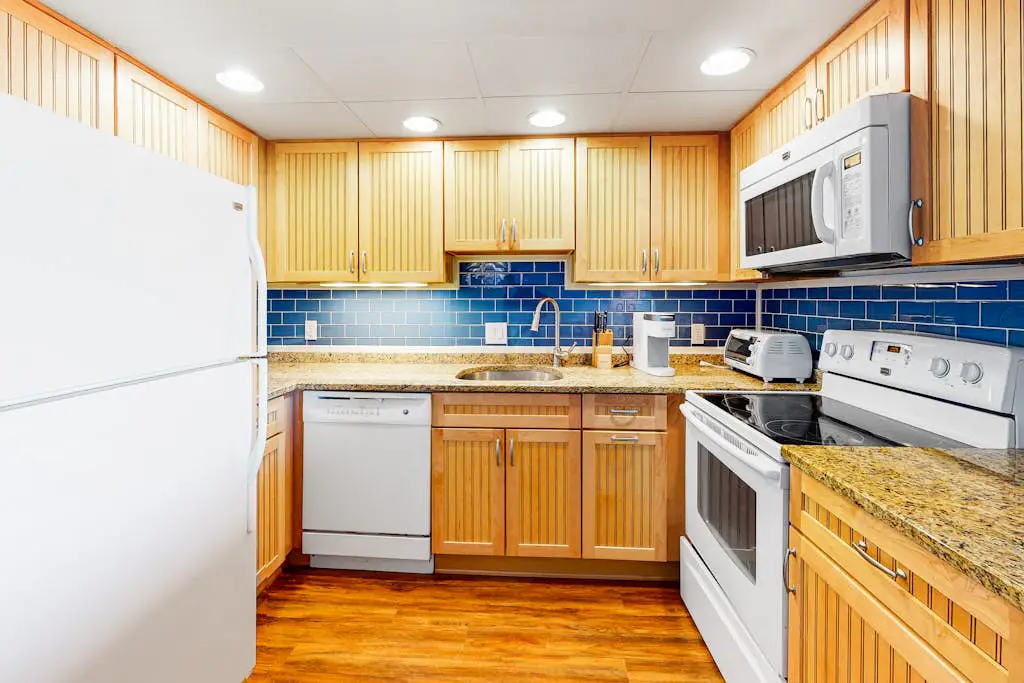 Golden Sands 302
