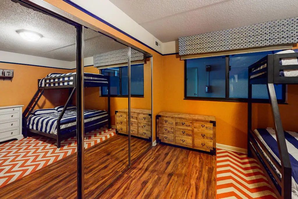 Golden Sands 302