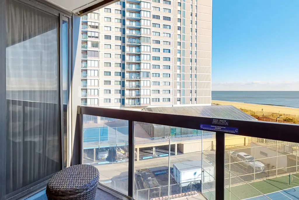 Golden Sands 302