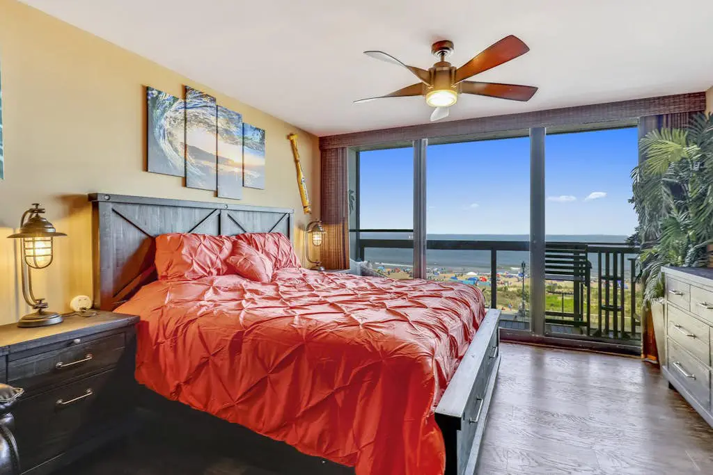 Golden Sands 310