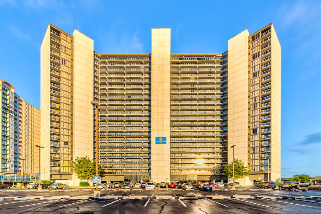 Golden Sands 311