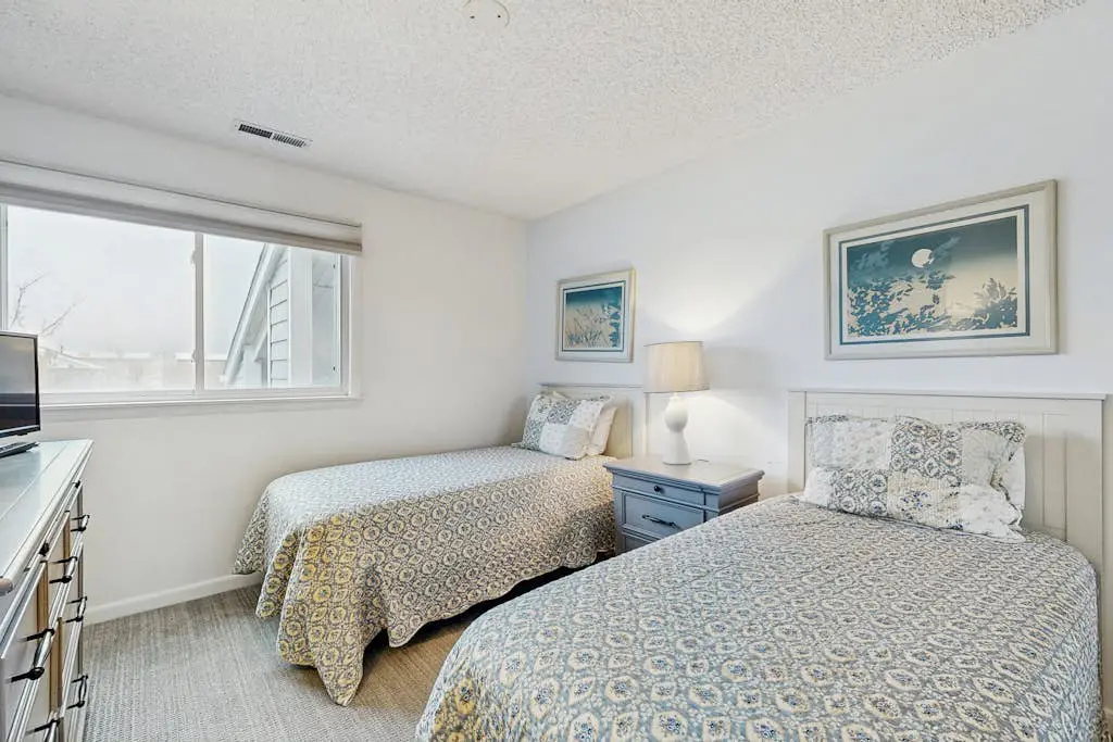 Hidden Harbour 315E