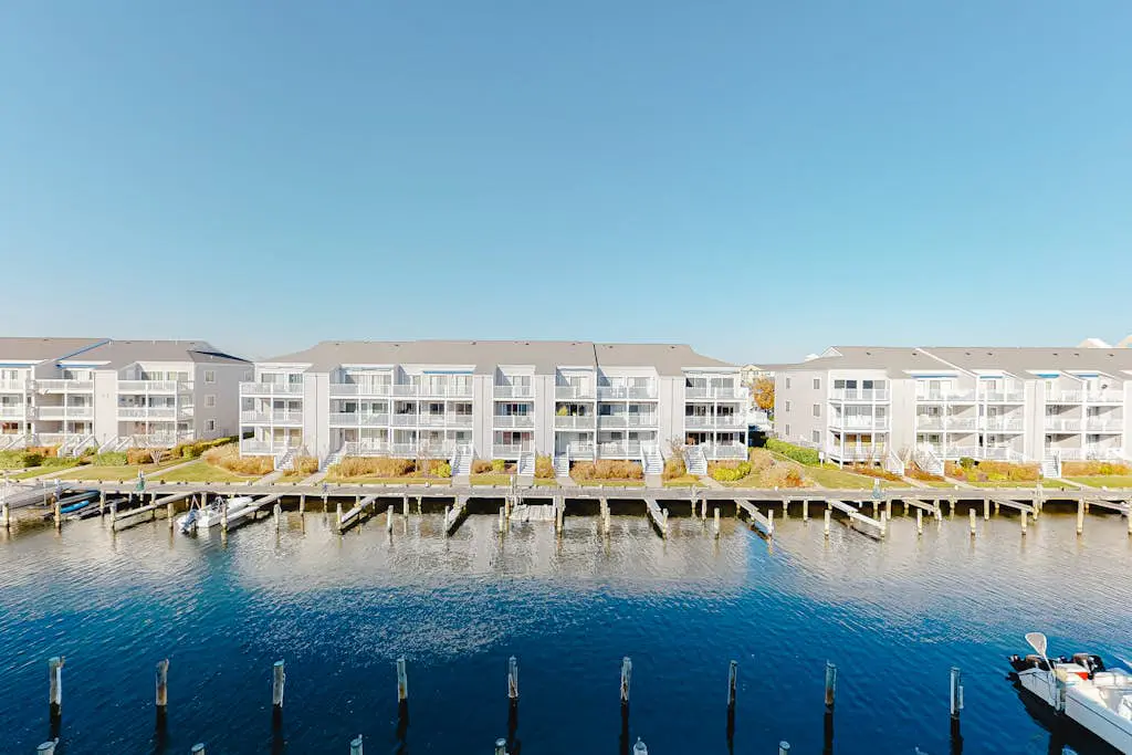 Hidden Harbour 315E
