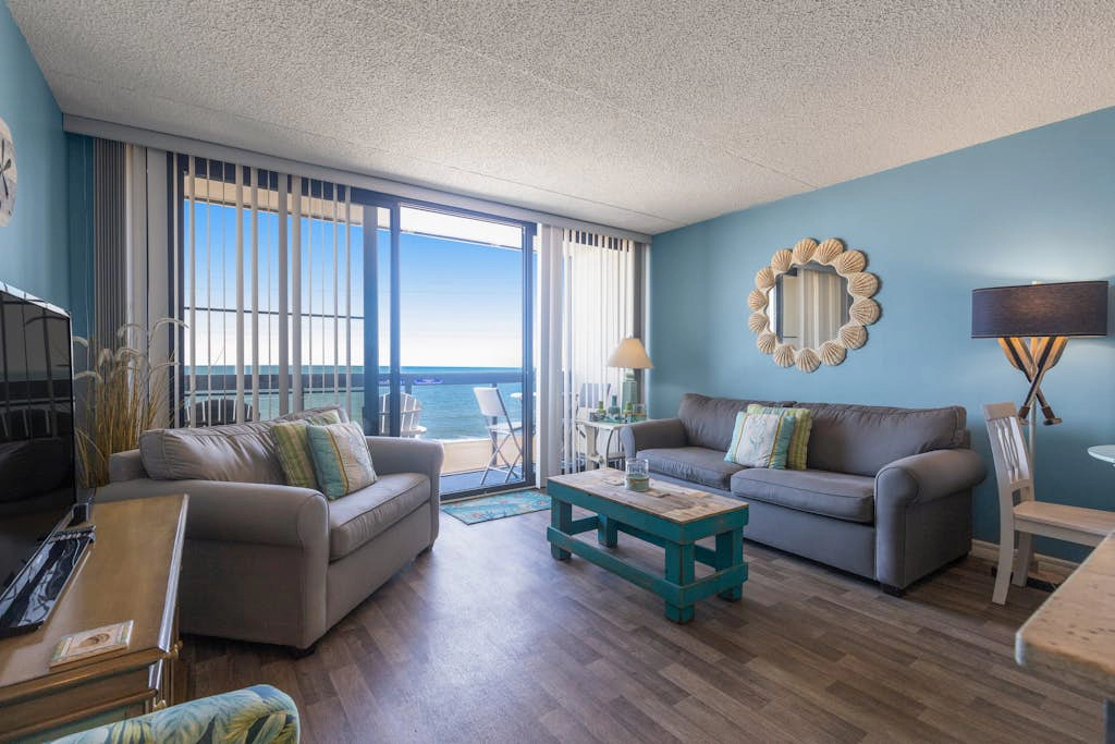 Golden Sands 711