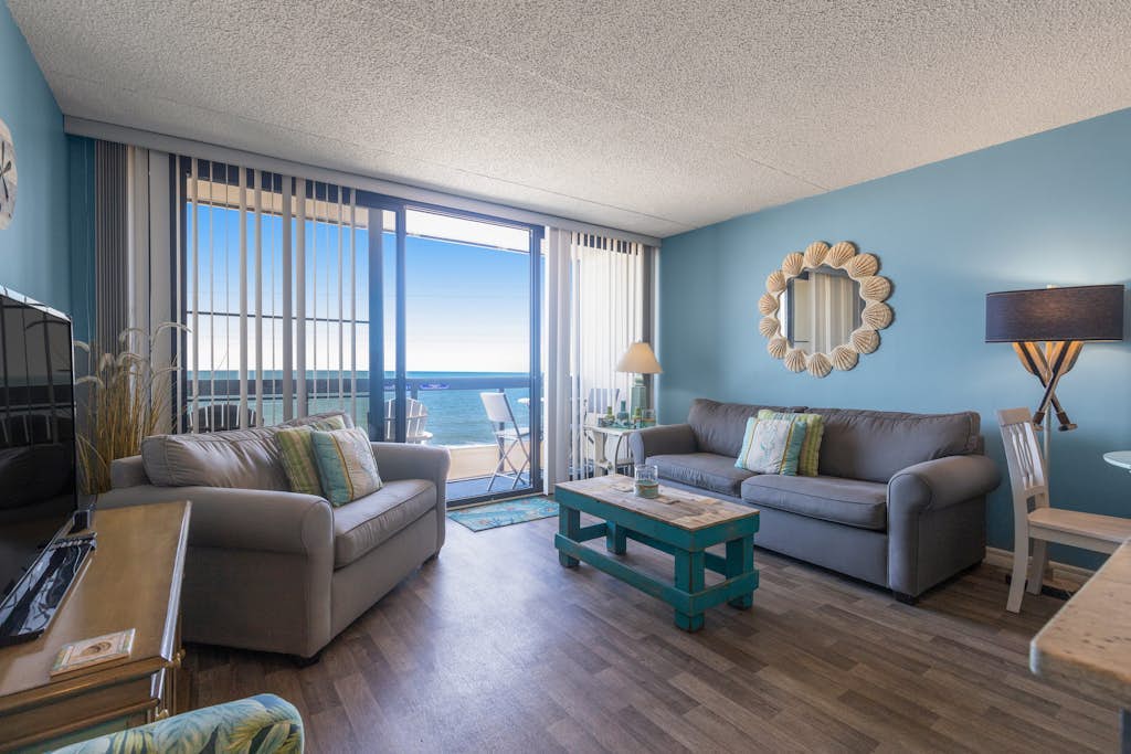 Golden Sands 711