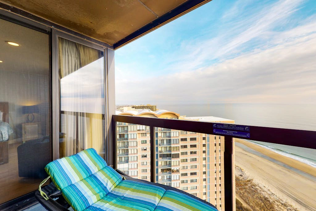 Golden Sands 2202