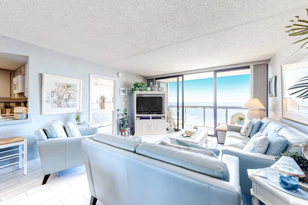Classic beachfront condo with pools, beach bar, tennis & AC