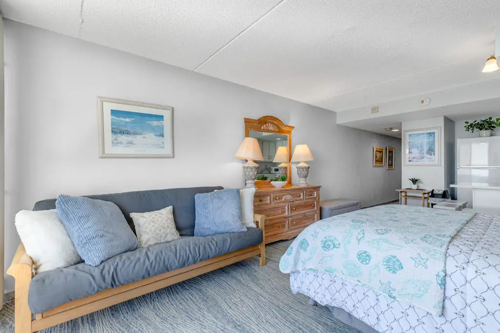 Golden Sands 1109