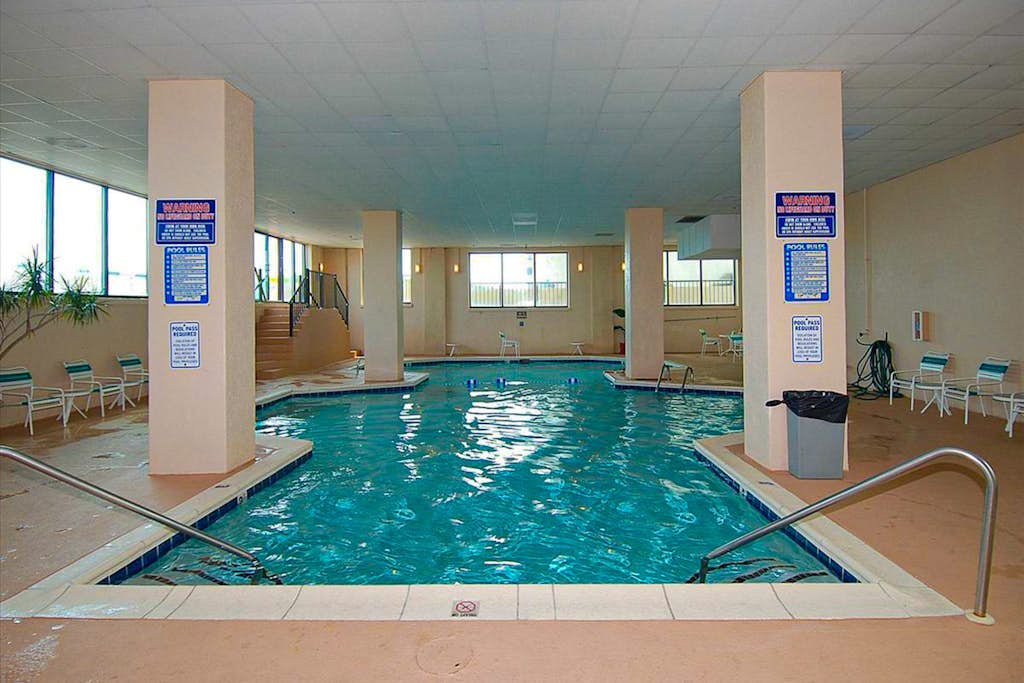 Updated Beachfront Condo w/Water View, Balcony, AC & Hot Tub