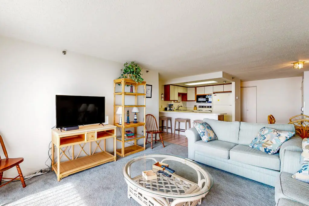 Sandy Square 305