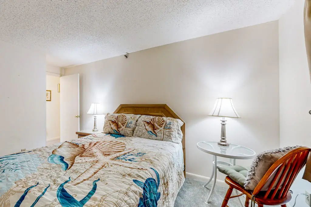 Sandy Square 305