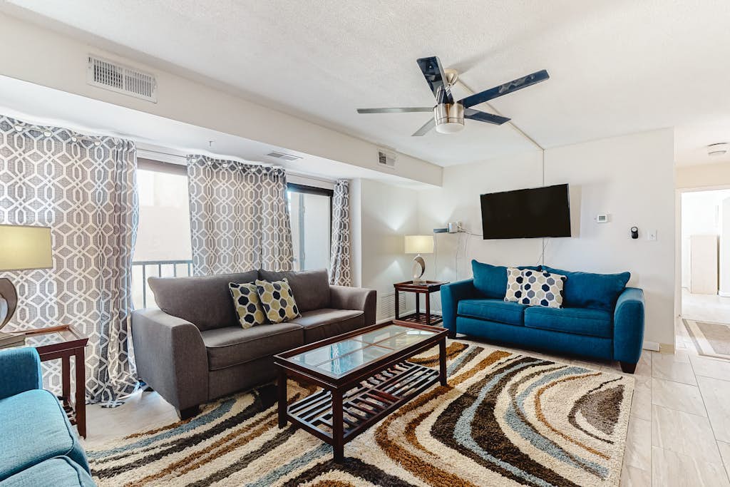 Ocean Block Condo with Balcony, Partial Ocean View, Central AC & Washer/Dryer