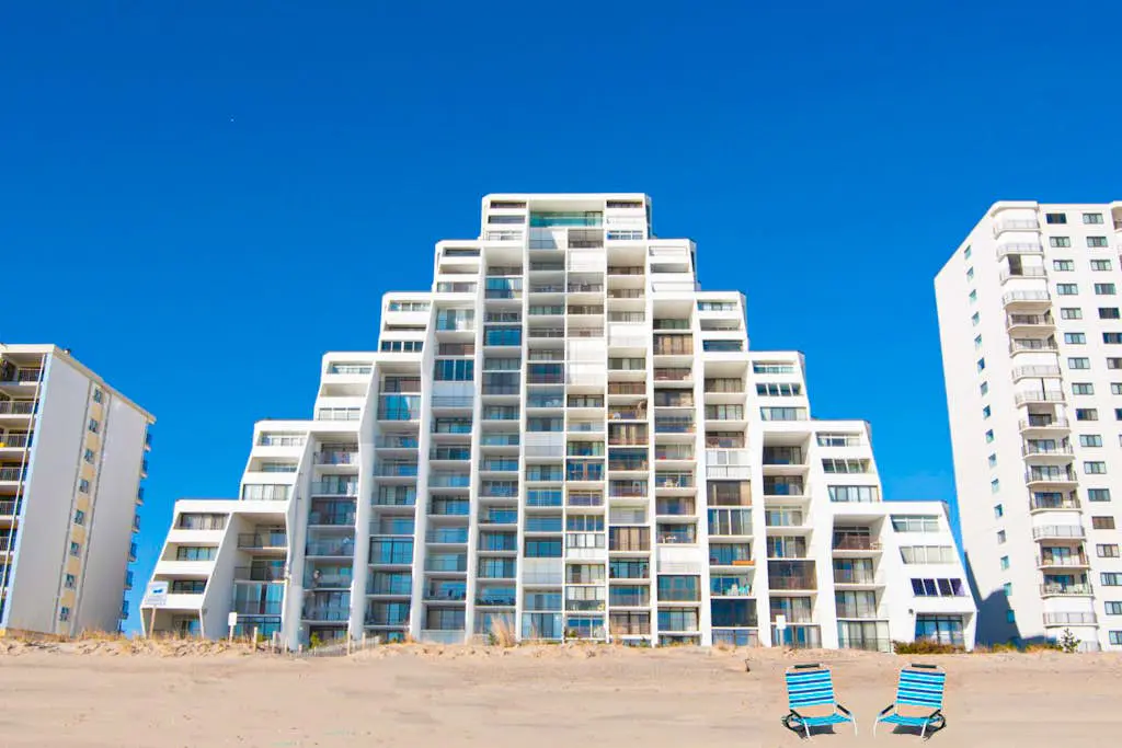 Pyramid 9J