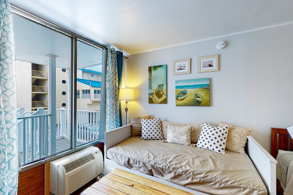 Ocean Waye 226