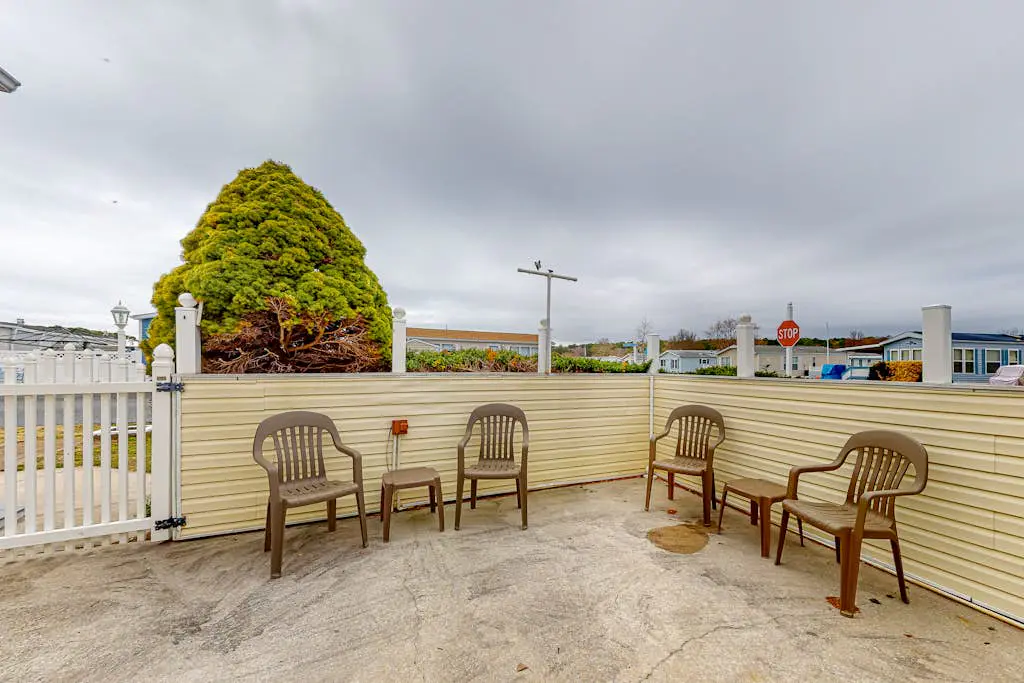 Assateague Pointe - 12401 Windlass Way