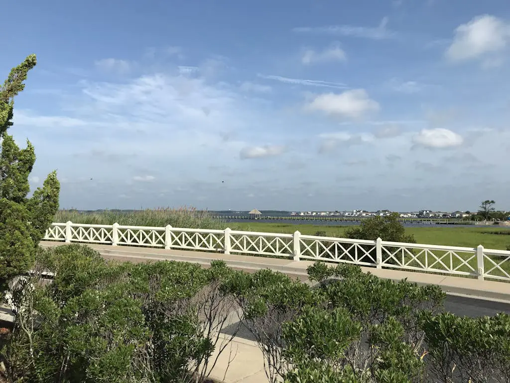Hidden Harbour 287W