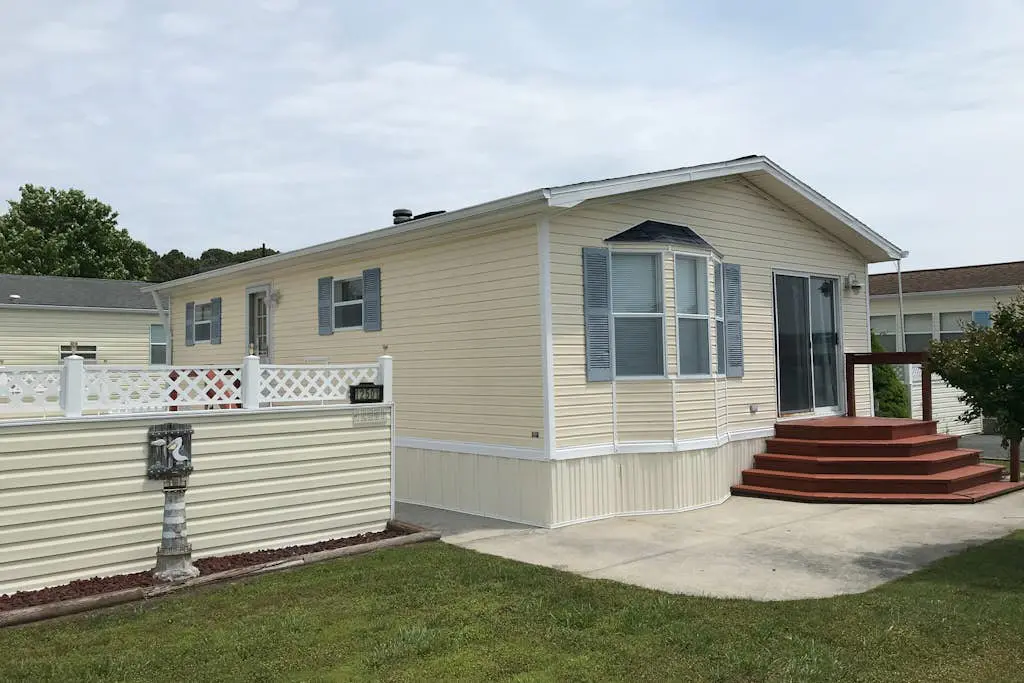 Assateague Pointe - Helmsman