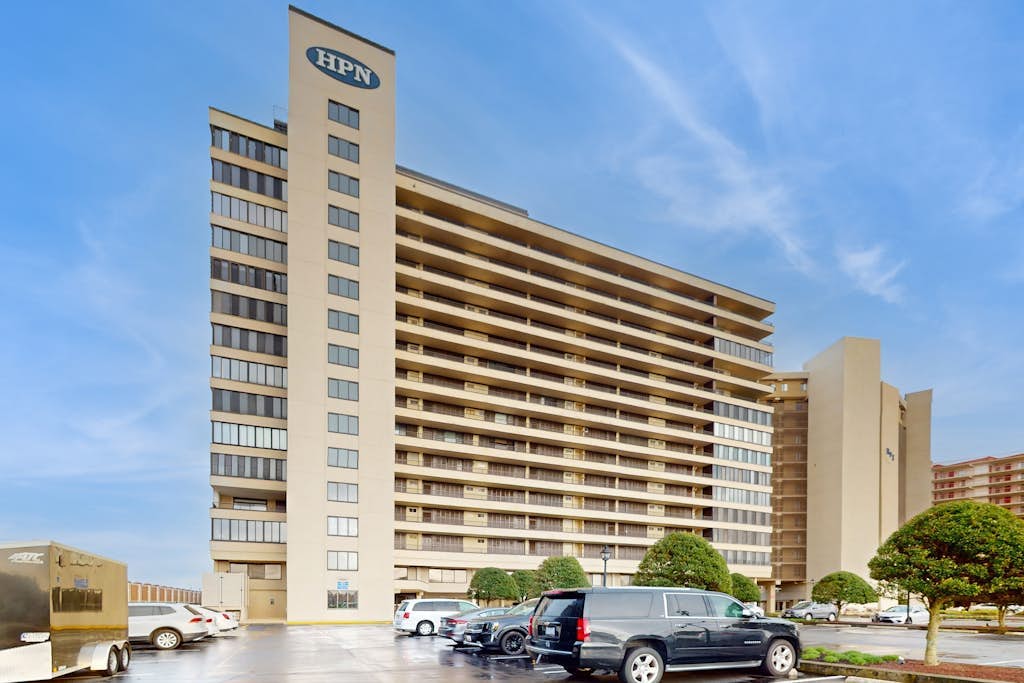 Ninth-floor oceanfront condo with pool, W/D, & direct beach access