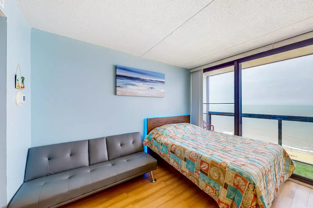 Golden Sands 1209