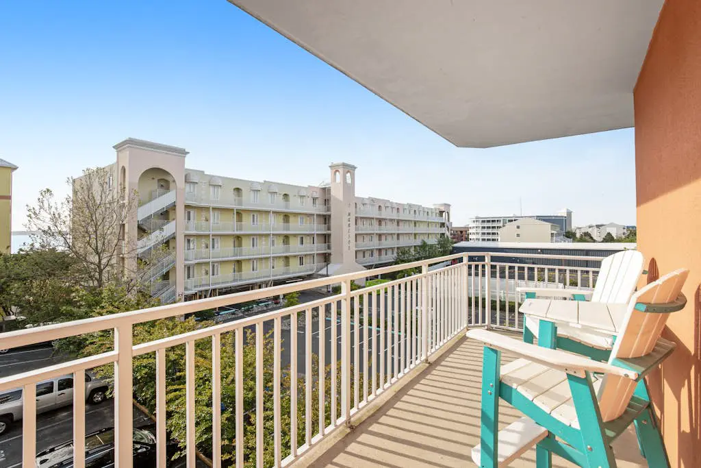 Sunset Bay II 306