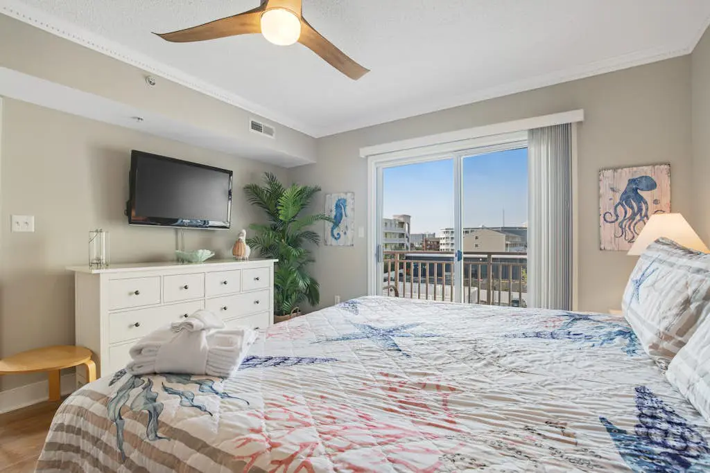 Sunset Bay II 306
