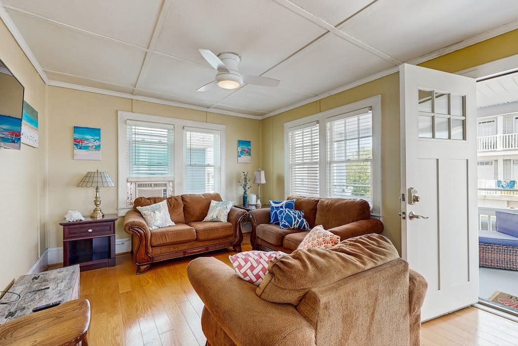 Large two-level home with two kitchens, two decks, fast WiFi, & great location