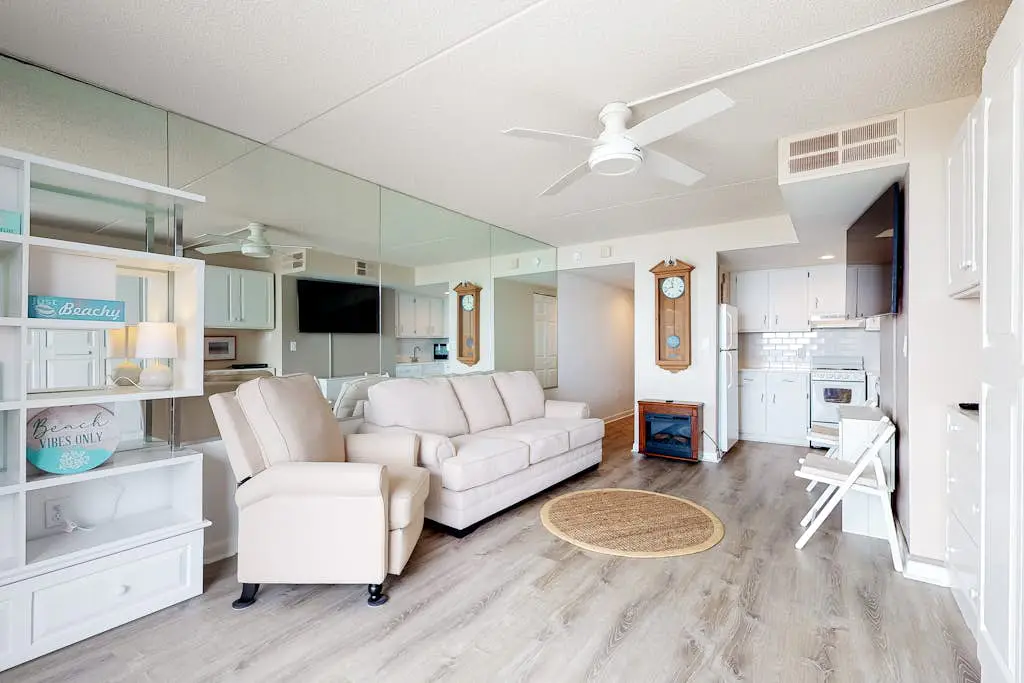 Sun Sand Seaside-Golden Sands 509