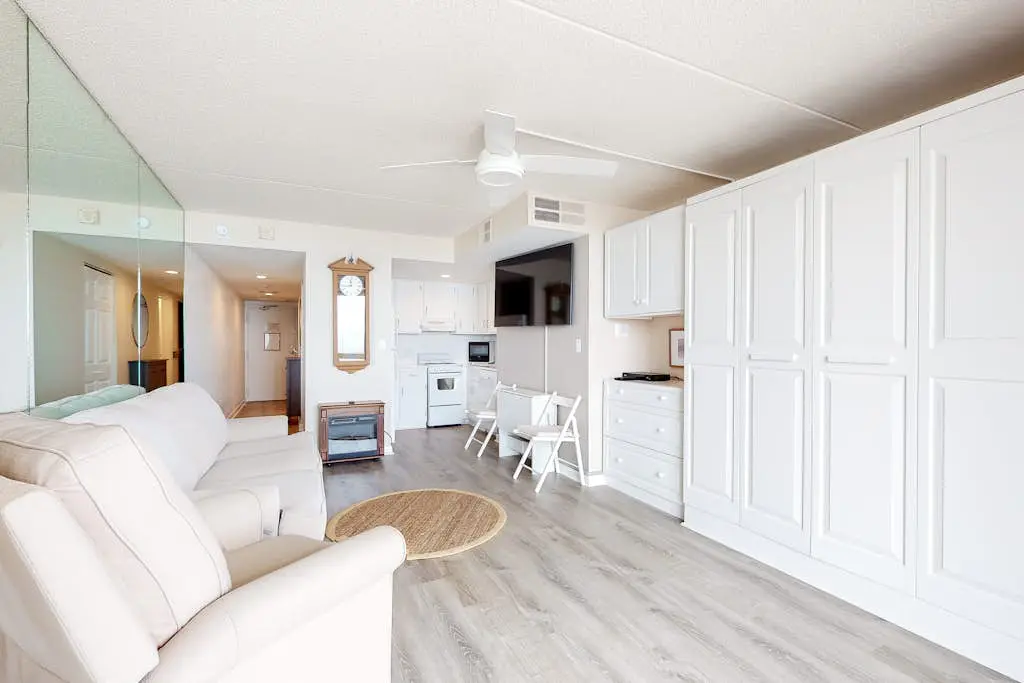 Sun Sand Seaside-Golden Sands 509