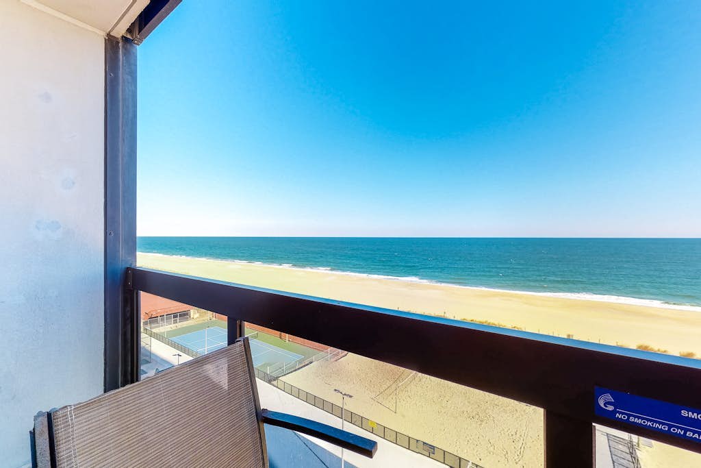 Golden Sands 609