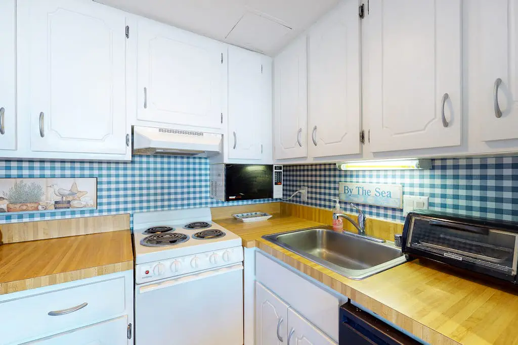 Golden Sands 609