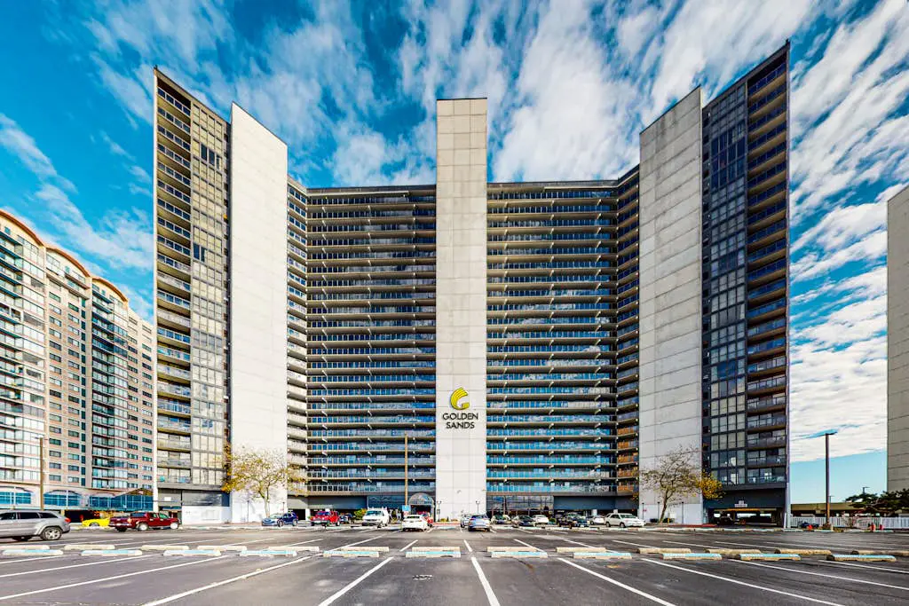 Golden Sands 609
