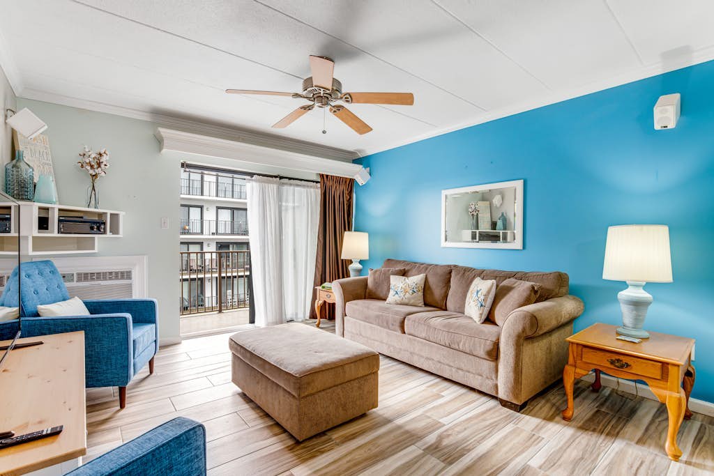Sea Place 313