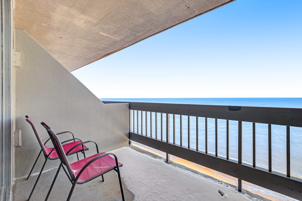 22nd-Floor Oceanfront Gem with Three Balconies, W/D, AC, and Shared Heated Pool