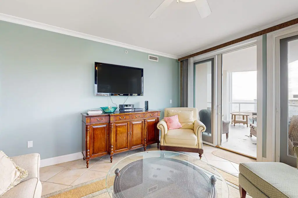 The Meridian 502W