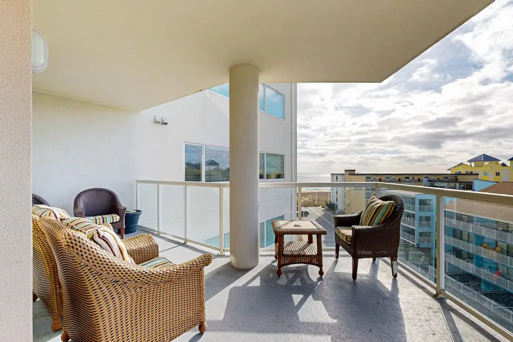 The Meridian 502W