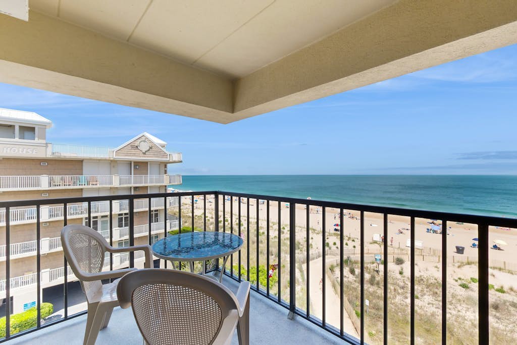 Ocean View Condo in an Oceanfront Building w/ AC, Balcony & 2 Shared Pools