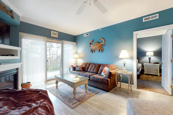 Bayside Condo with Large Balcony, Sunset Views, Gas Fireplace & Shared Pool