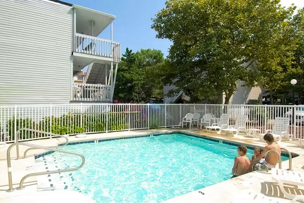 Sun-soaked beach retreat with amazing views of the ocean & bay, pool access
