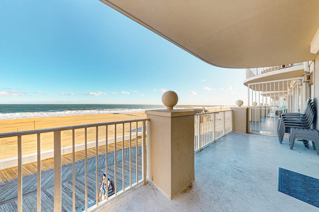 Spacious condo on the boardwalk & beach w/amazing views, private balcony, A/C